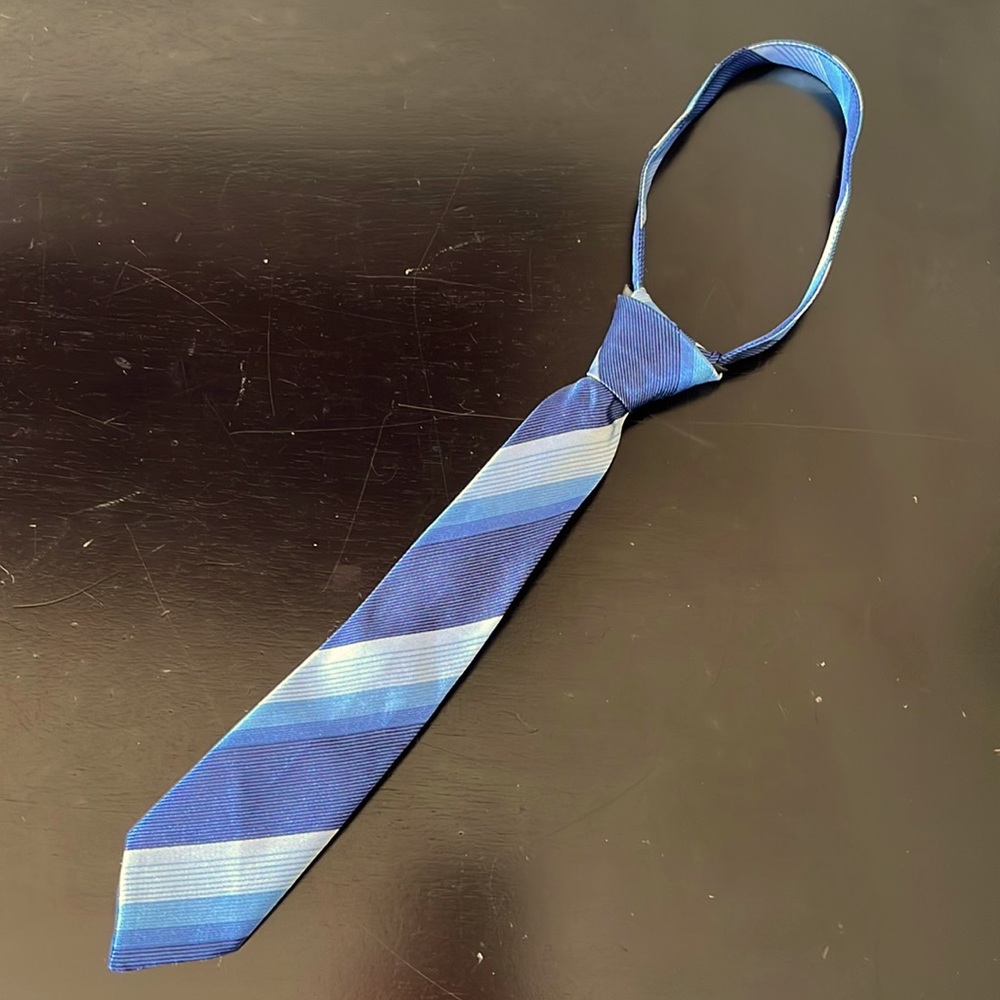 Boys Kenneth Cole Adjustable Tie in Blue